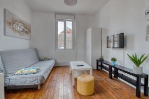 Appartement Faubourg 4 d'isle Studio Cosy proche gare IUT 16 Rue Jean Baptiste Clément 02100 Saint-Quentin Picardie