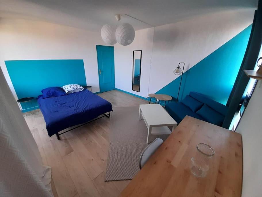 Faubourg des voyageurs N°7 45770 Saran