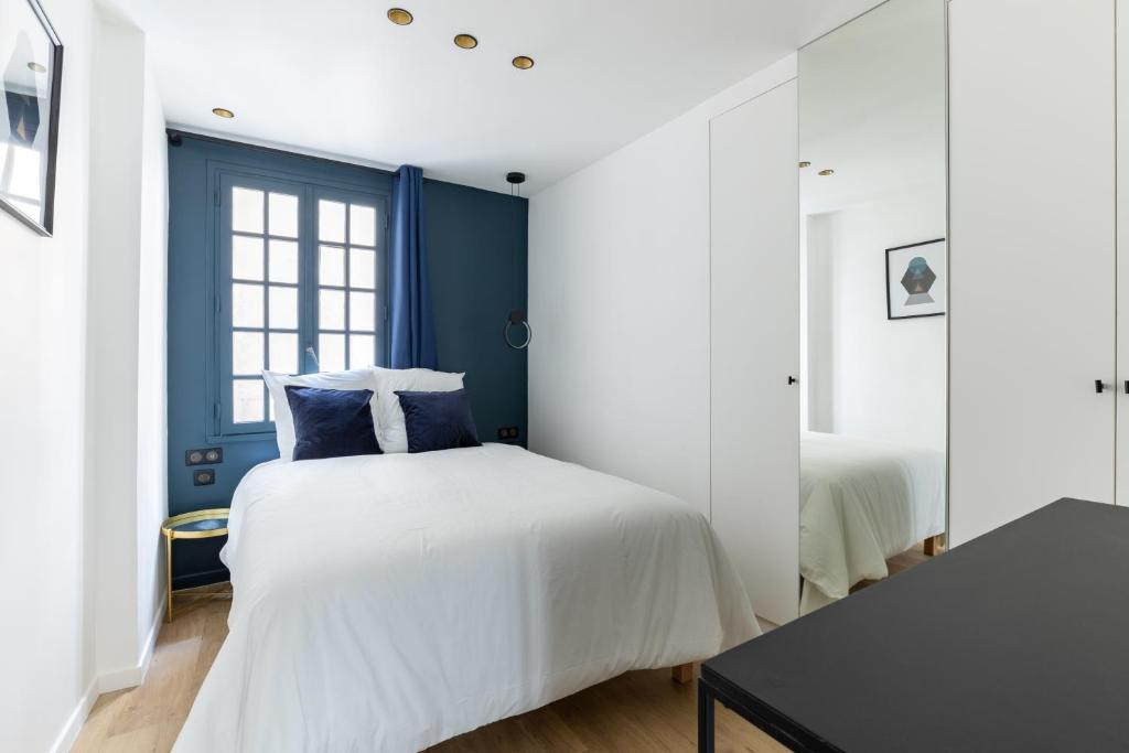 Faubourg Saint-Honoré/ Boétie apartement 4P Courcelle 3 Rue de Courcelles, 75008 Paris