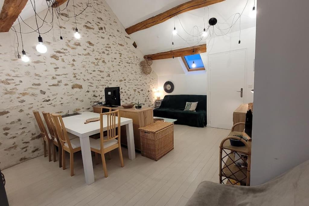 Feel@Home Nemausus « Le 42 »