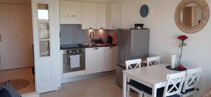 Feels like home JUAN FLORE - Air-conditioned furnished apartment with terrace & parking