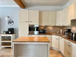 Fehmarn-Ahoi-Ferienwohnung-6-5-Pers-mit-WLAN