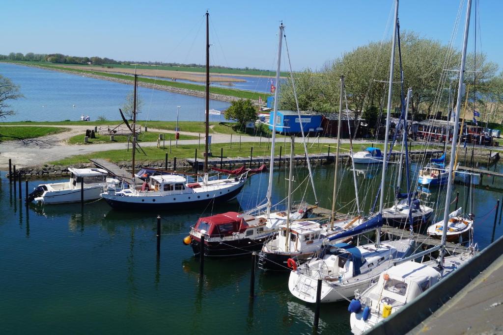 Fehmarn Ostseeferien FW3 Ferienwohnung \ Am Hafen 1, 23769 Orth