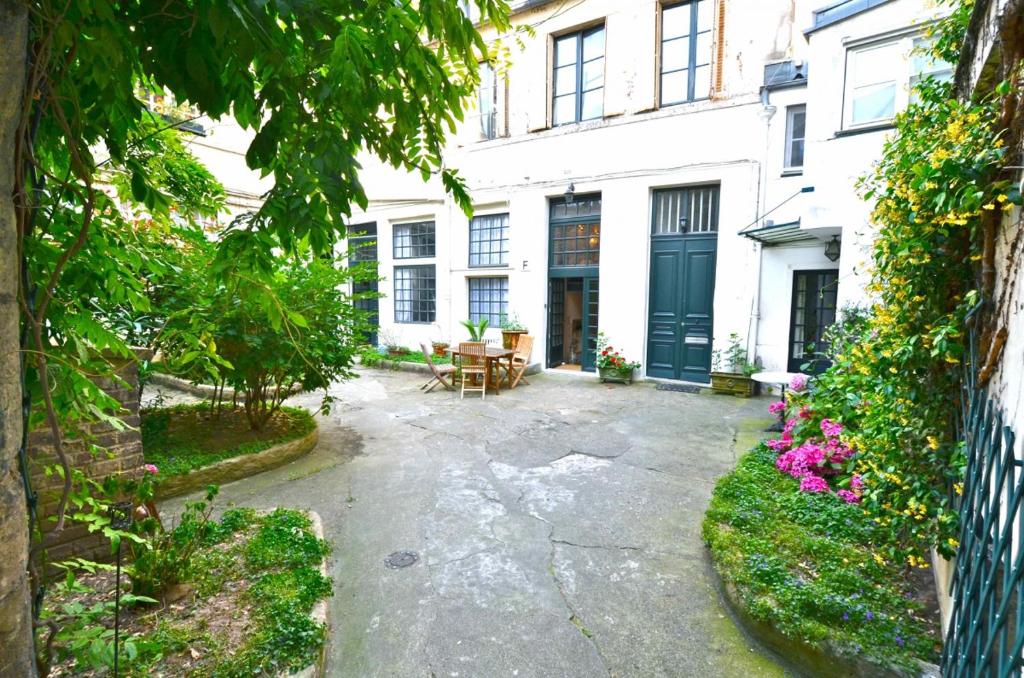 Appartement Fenetre sur Cour 56 Rue de la Verrerie 75004 Paris