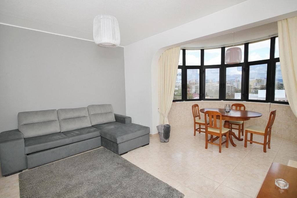 Appartement Férias sem Carro - Apartamento Praia e Piscina Rua Engenheiro José de Bívar Lt 8, 102 8500-802 Portimão