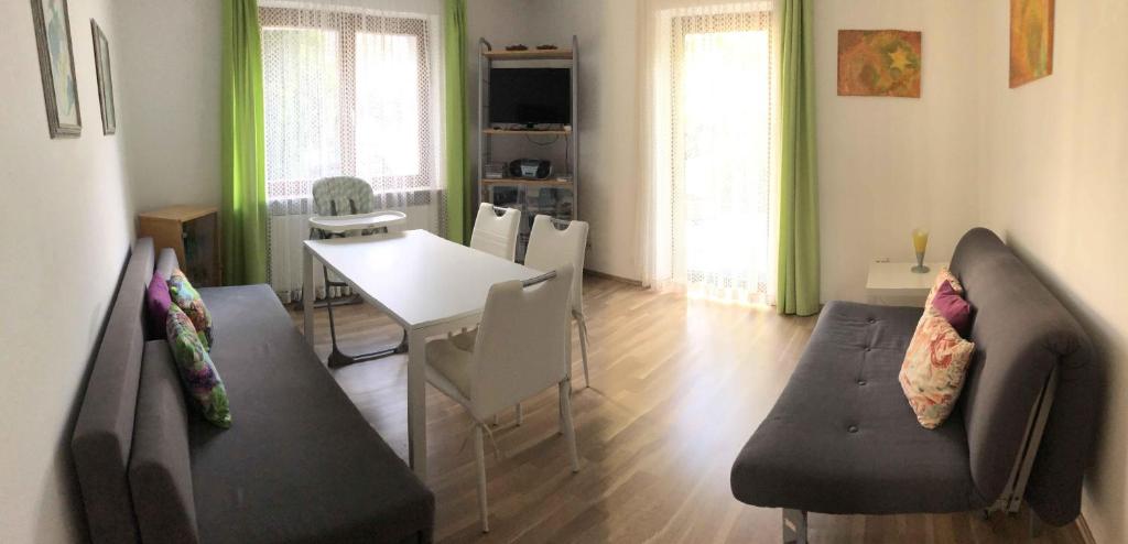 Ferien-und-Messeappartement-Falke Falkenstrasse 36, 90766 Fürth