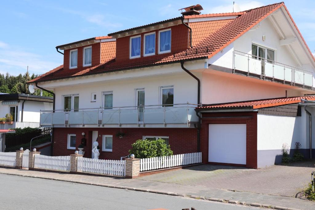 Appartement Ferien- und Monteurwohnung Julia 14 Stettiner Straße 69509 Mörlenbach