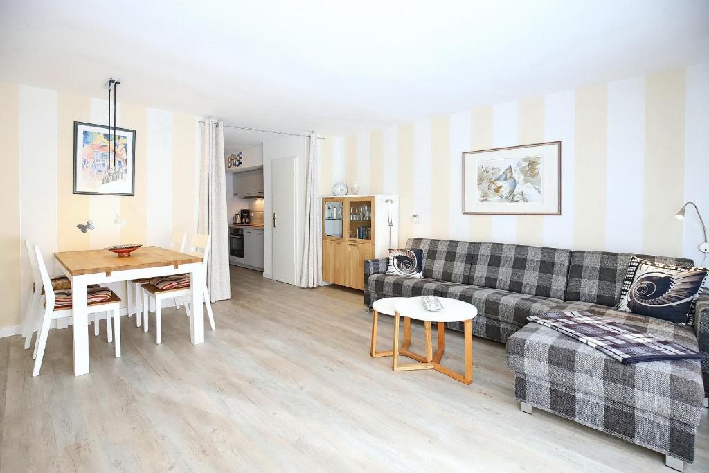 Appartement Feriendorf Papillon Wohnung 10-2 Kastanienallee  24 23946 Boltenhagen