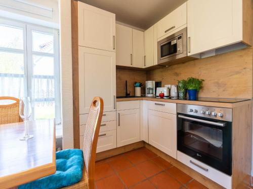Feriendorf Rugana - Komfort Appartement mit 1 Schlafzimmer und Terrasse A56