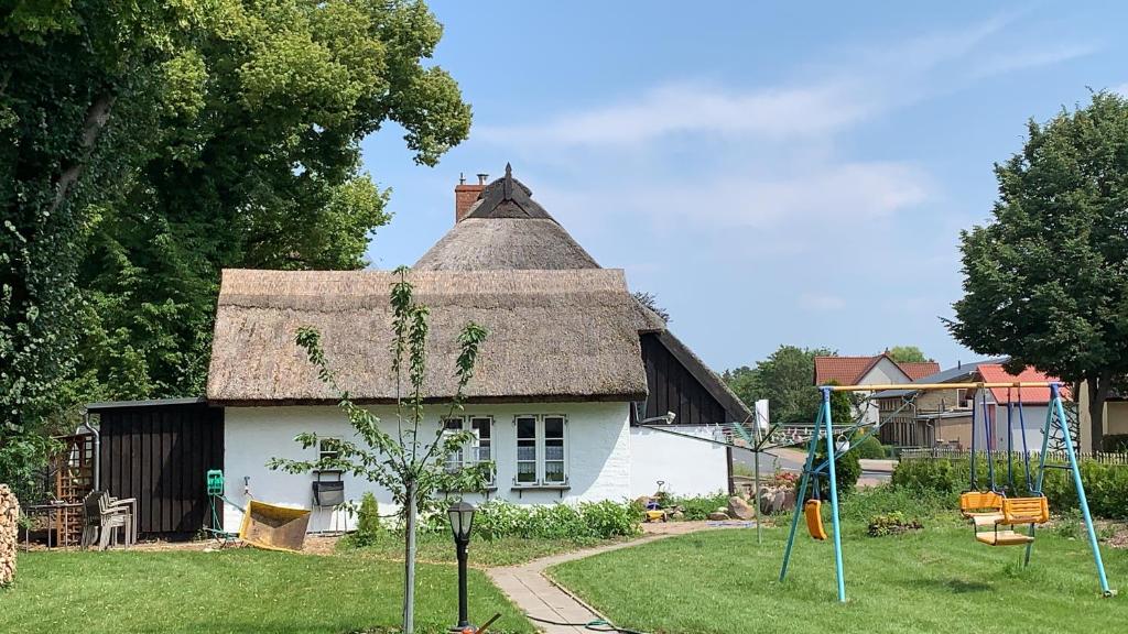 Appartement Ferienhaus Alte Schule Rambin auf Rügen 35 Hauptstraße 18573 Rambin