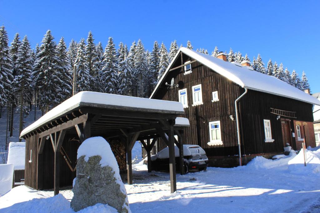 Ferienhaus Anno Dazumal, wie zu Oma`s Zeiten Steindöbraweg 9, 08248 Klingenthal