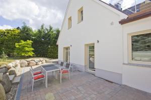 Ferienhaus Auszeit FeWo 1 Terrasse, Gartennutzung, ruhige Lage