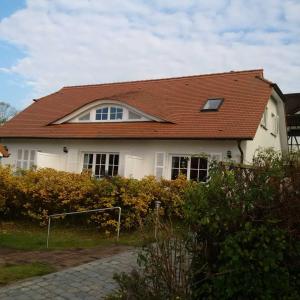 Ferienhaus Boddenkiek mit Wasserblick in Seedorf