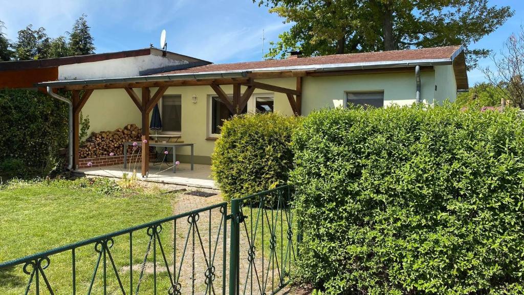 Appartement Ferienhaus Bungalow in Arendsee in ruhiger Lage Bungalowsiedlung 267 39619 Arendsee