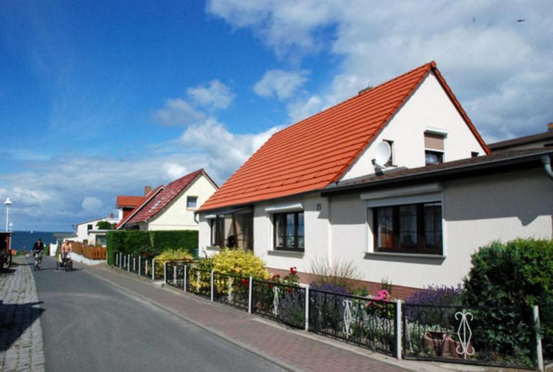 Ferienhaus Christa Dörpstrat 25, 18586 Klein Zicker