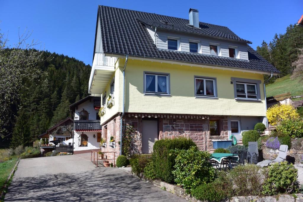 Ferienhaus Günter Im Oberrain 54, 72270 Baiersbronn