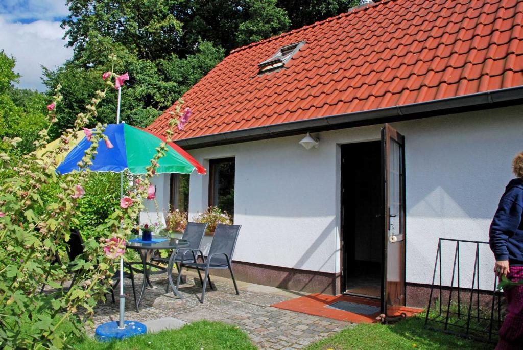 Ferienhaus in Lauterbach mit Kache Vilmnitzer Weg 5, 18581 Lauterbach