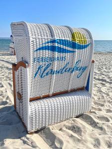 Ferienhaus Klünderberg in Binz - F670 mit Kamin, Terrasse, Strandkorb