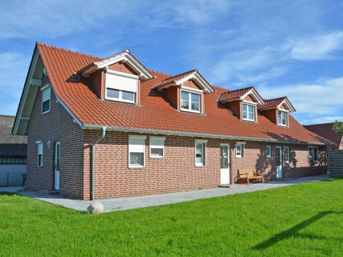 Ferienhaus Lobbe F 544 WG 02 über zwei Etagen, strandnah