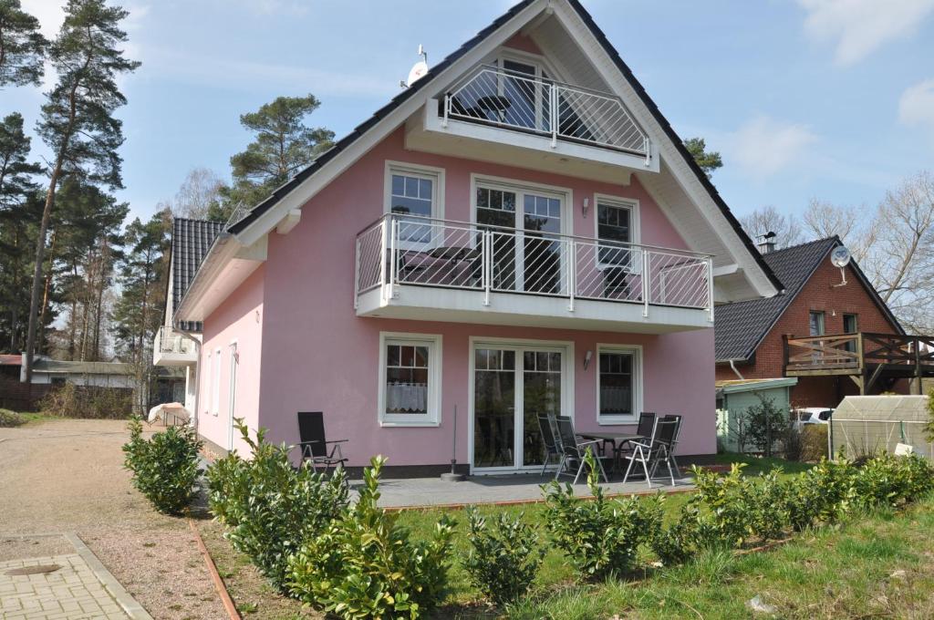 Ferienhaus Müritzzauber / OG-Appartement 68 Unter den Kiefern Obergeschoss, 17207 Marienfelde