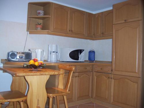 Ferienhaus Rennsteig Huhn, Glaswerkstraße 58, 98724 Lauscha