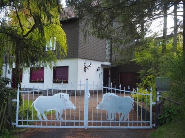 Appartement Ferienhaus-stadtkyll-eifel Beim Förster mit zwei Schlafzimmern Kerschenbacher Straße 11 Wohnung KANZEL im 1.Stock im Ferienhaus  Beim Förster 54589 Stadtkyll
