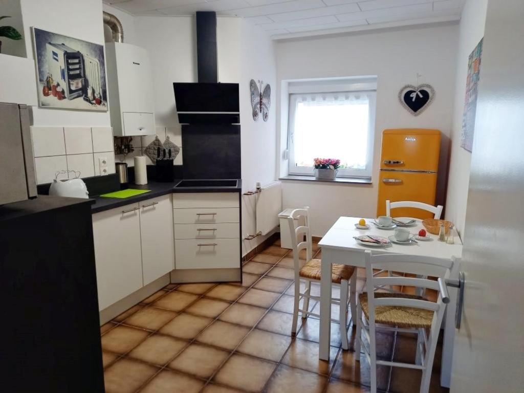 Appartement Ferienhaus-UNI-Koblenz - Whg UNI 1 Bachweg 1A 56072 Coblence