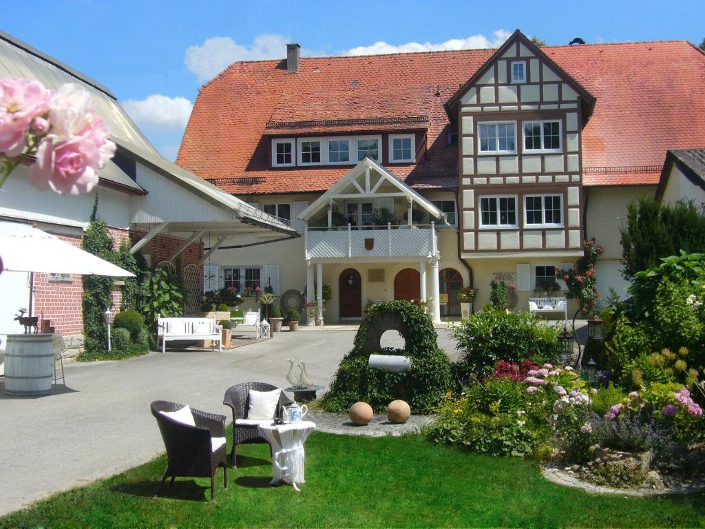 Appartement Ferienidyll Aumühle \ Aumühlenweg 10 74585 Rot am See