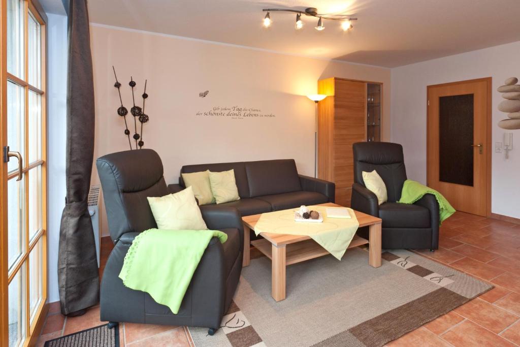 Ferienpark Freesenbruch Wohnung 4 2 - Ostseeperle Schwalbenweg 13, 18374 Zingst
