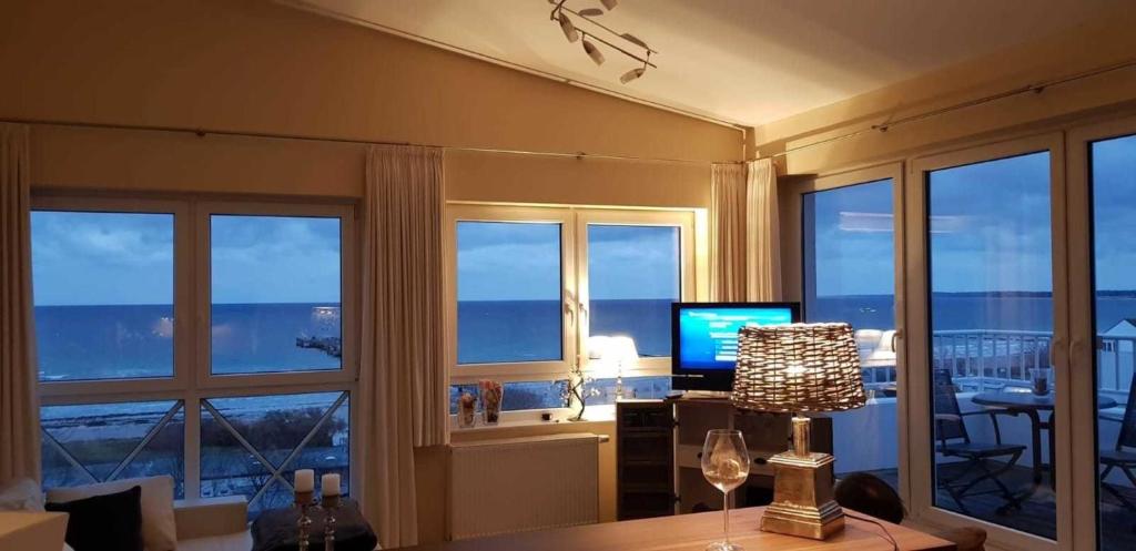 Ferienpenthouse am Fehmarnsund Strandstraße 30, 23775 Großenbrode