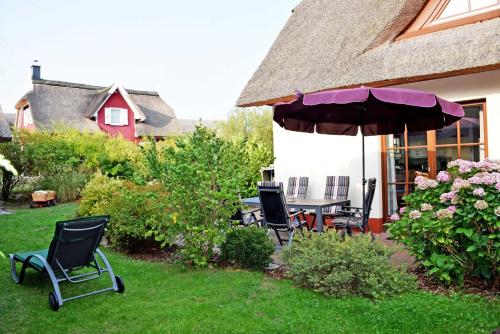 Ferienreethaus mit Kamin und Sauna