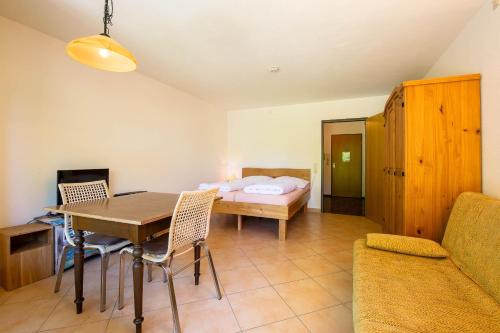 Ferienwohnpark Immenstaad am Bodensee Ein-Zimmer-Apartment 49 03