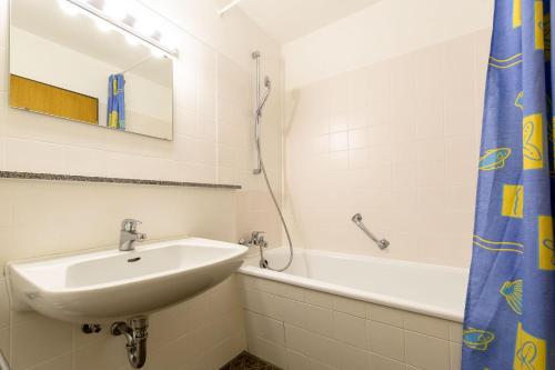 Ferienwohnpark Immenstaad am Bodensee Ein-Zimmer-Apartment 49 38