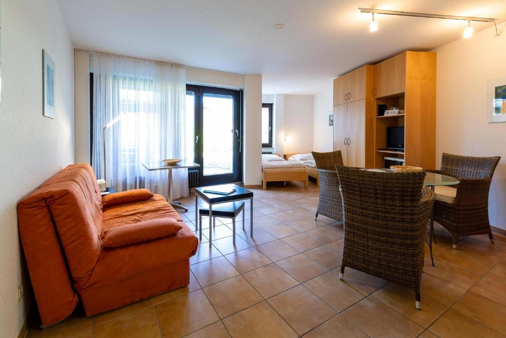 Appartement Ferienwohnpark Immenstaad am Bodensee Ein-Zimmer-Apartment 51 03 Gehrenbergstr. 50 88090 Immenstaad am Bodensee