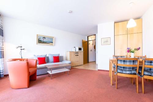 Ferienwohnpark Immenstaad am Bodensee Ein-Zimmer-Apartment 51 10