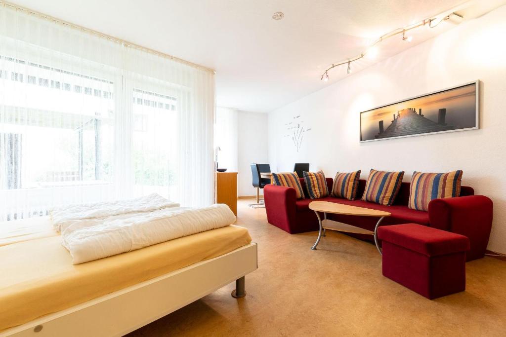 Appartement Ferienwohnpark Immenstaad am Bodensee Ein-Zimmer-Apartment 55 02 Gehrenbergstr. 50 88090 Immenstaad am Bodensee