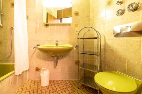 Ferienwohnpark Immenstaad am Bodensee Ein-Zimmer-Apartment 55 18