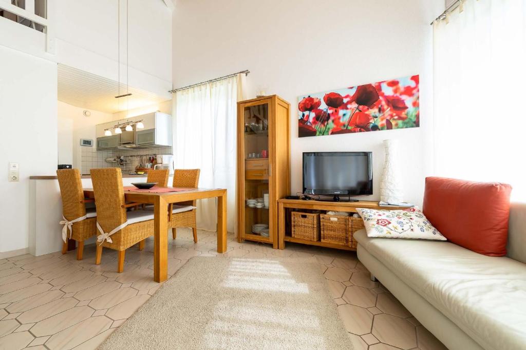 Appartement Ferienwohnpark Immenstaad am Bodensee Maisonette-Wohnung 49 48 Gehrenbergstr. 50 88090 Immenstaad am Bodensee