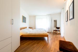 Ferienwohnpark Immenstaad am Bodensee Zwei-Zimmer-Apartment 49 02