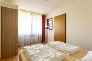Ferienwohnpark Immenstaad am Bodensee Zwei-Zimmer-Apartment 49 46