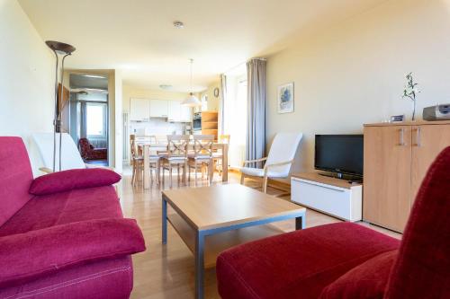 Ferienwohnpark Immenstaad am Bodensee Zwei-Zimmer-Apartment 51 13