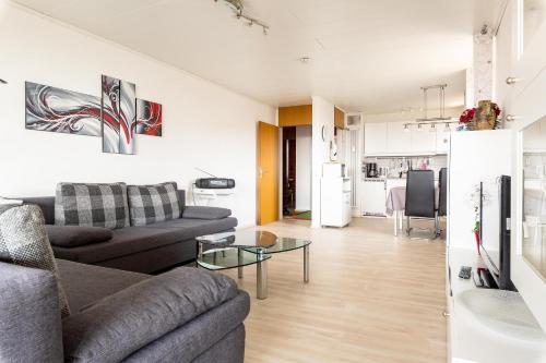 Ferienwohnpark Immenstaad am Bodensee Zwei-Zimmer-Apartment 51 19