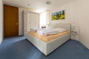 Appartement Ferienwohnpark Immenstaad am Bodensee Zwei-Zimmer-Apartment 53 17 Gehrenbergstr. 50 88090 Immenstaad am Bodensee Bade-Wurtemberg