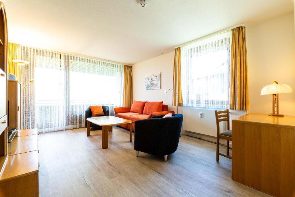 Appartement Ferienwohnpark Immenstaad am Bodensee Zwei-Zimmer-Apartment 53 24 Gehrenbergstr. 50 88090 Immenstaad am Bodensee