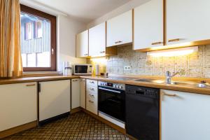 Appartement Ferienwohnpark Immenstaad am Bodensee Zwei-Zimmer-Apartment 53 24 Gehrenbergstr. 50 88090 Immenstaad am Bodensee Bade-Wurtemberg