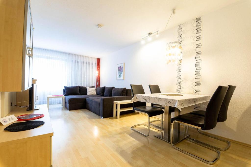 Appartement Ferienwohnpark Immenstaad am Bodensee Zwei-Zimmer-Apartment 55 05 Gehrenbergstr. 50 88090 Immenstaad am Bodensee