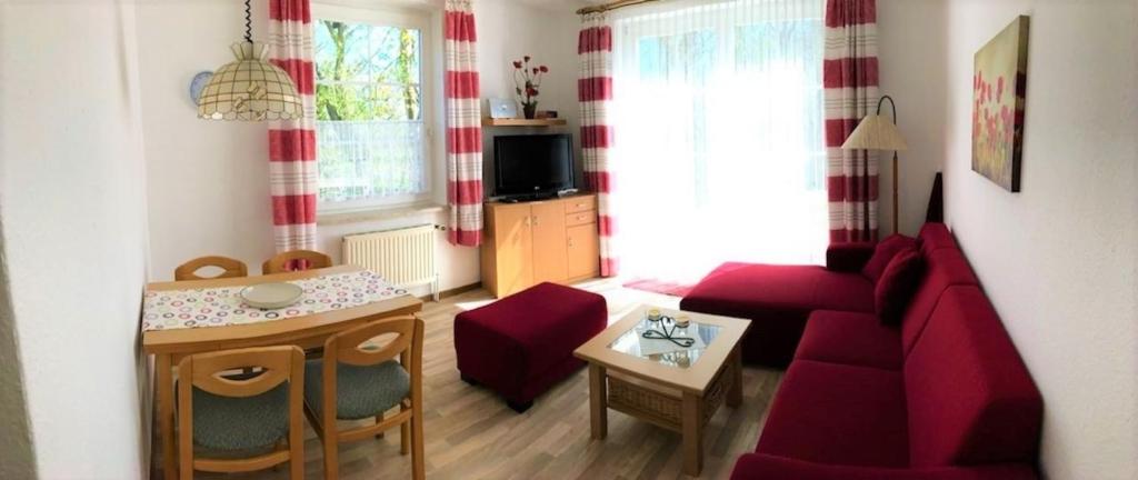 Ferienwohnung 1, EG, Hof zur Sonnenseite Fehmarn Vitzdorf 13, 23769 Sahrensdorf