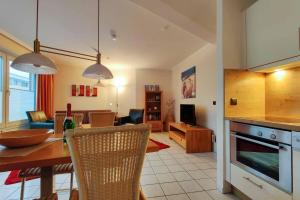 Ferienwohnung-16-mit-Meerblick-Residenz-Meeresbrandung-Duhnen