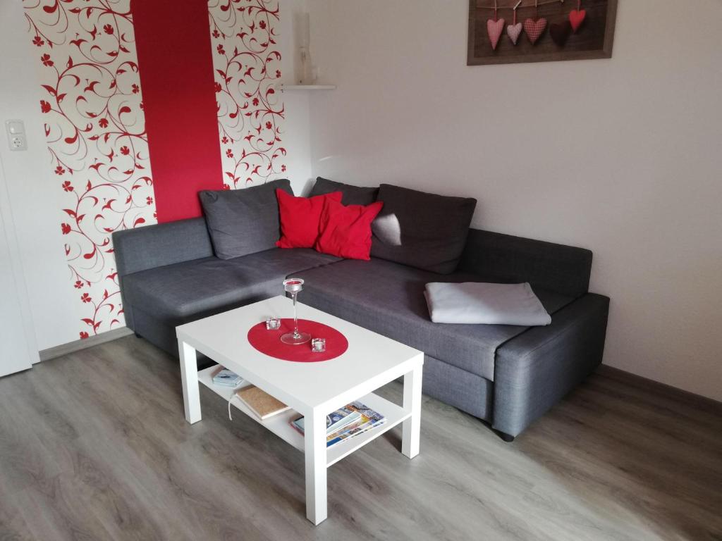 Appartement Ferienwohnung-2-im-Sahlenburger-Ferienhaus Wolfsburger Str.  2 27476 Cuxhaven