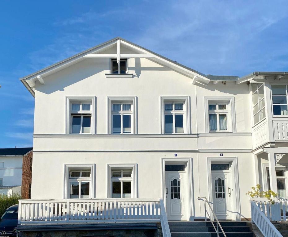 Appartement Ferienwohnung-2-in-der-Altstadt-Fam-Harder Rosenstr. 3 18546 Sassnitz